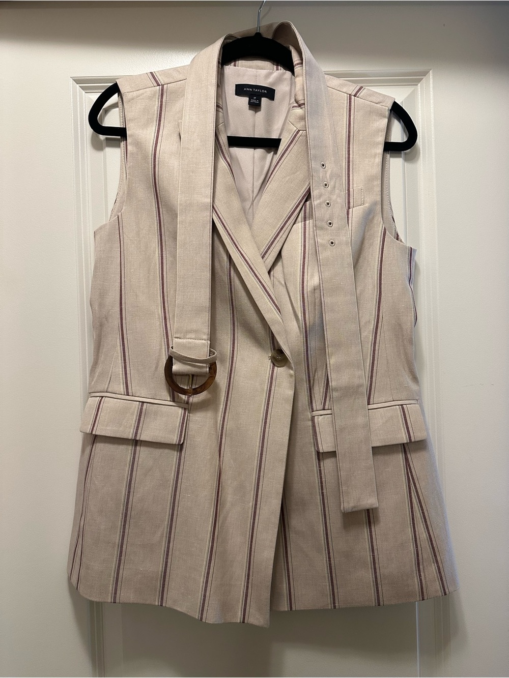 Ann Taylor Sleeveless Belted Stripe Blazer Vest in Light Beige with Pink Stripes